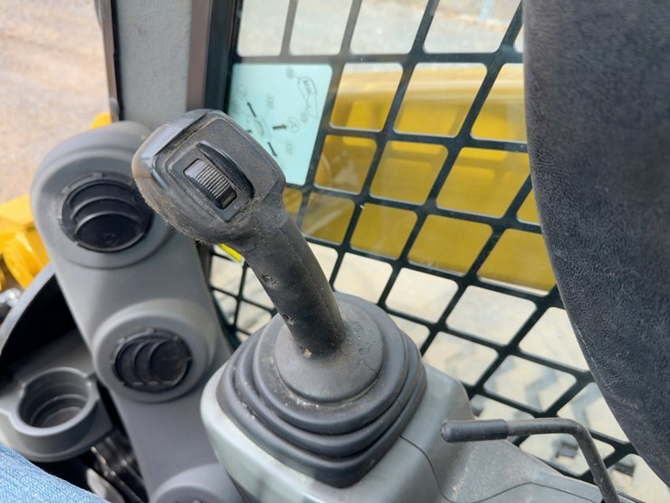 2018-caterpillar-289d-image-22