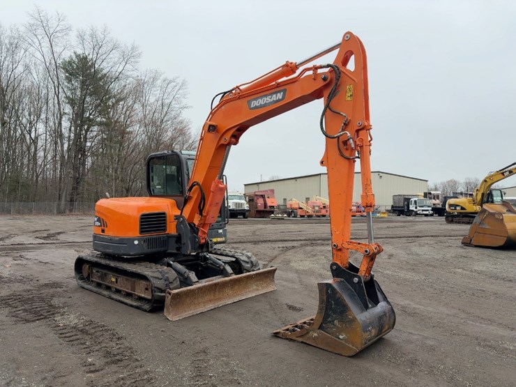 2019-doosan-dx85r-3-image-7