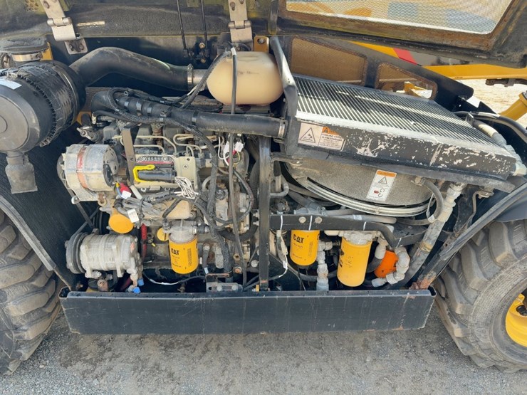 2018-caterpillar-th255c-image-14