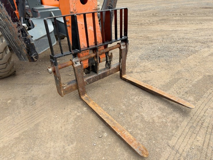 2006-jlg-g10-55a-image-8