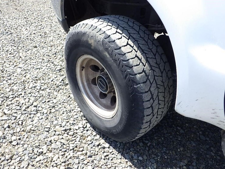 2001-ford-f350-image-15