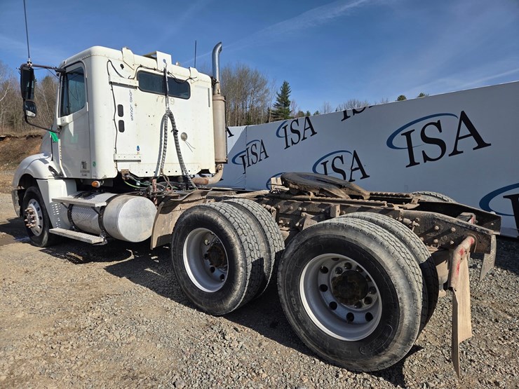 2007-massey-ferguson-8-image-3