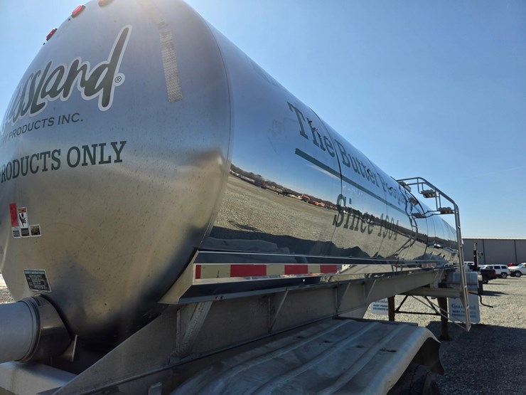 1978-walker-tanker-image-13