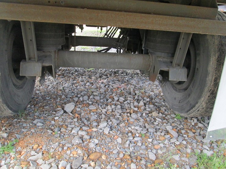 2007-utility-4000dx-image-10