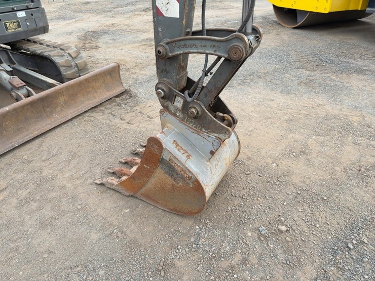 2014-volvo-ecr58d-image-8