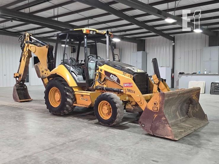 2012-caterpillar-420e-image-2