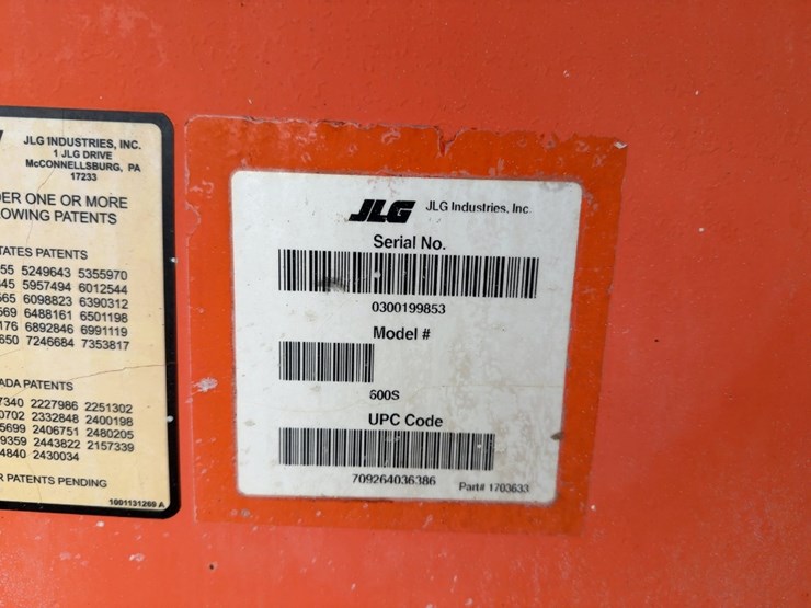 2015-jlg-600s-image-19