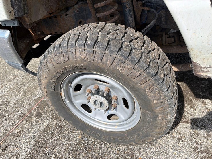 2012-ford-e350-image-8