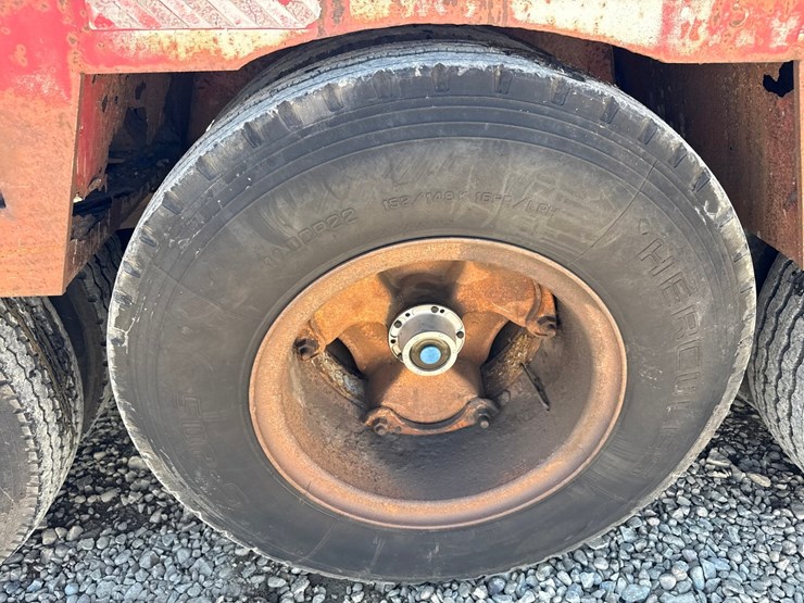 massey-ferguson-8-image-29