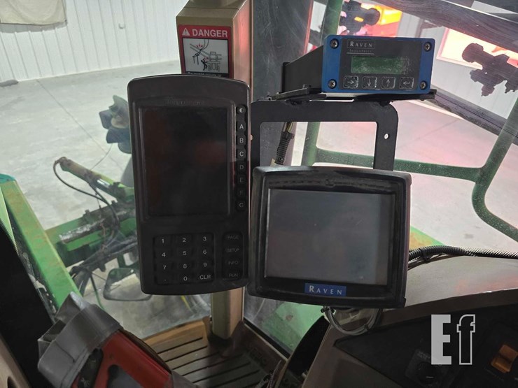 2000-john-deere-4710-image-14