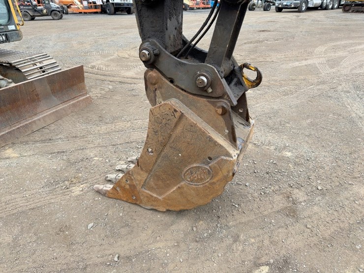 2006-volvo-ec140b-lc-image-8