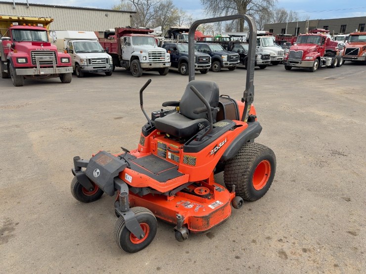 kubota-zd321-image-1