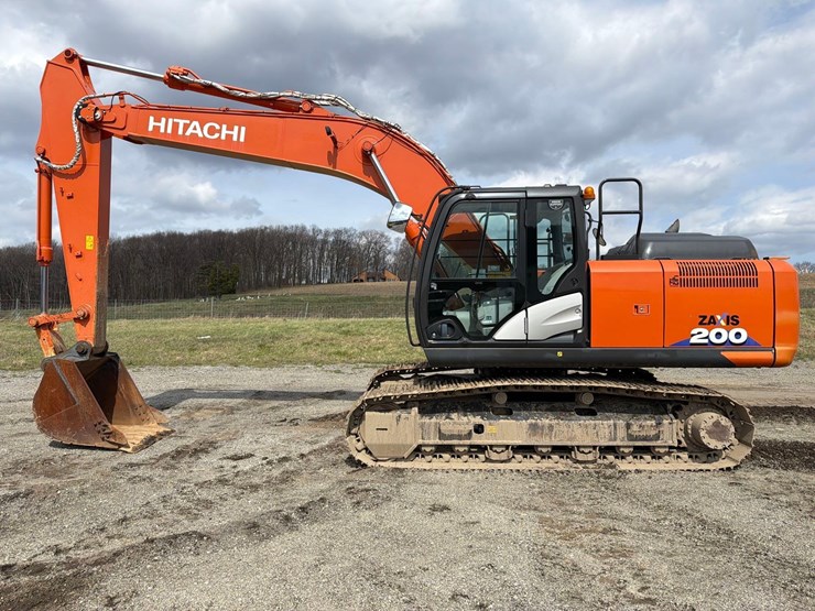 2020-hitachi-zx200-image-1