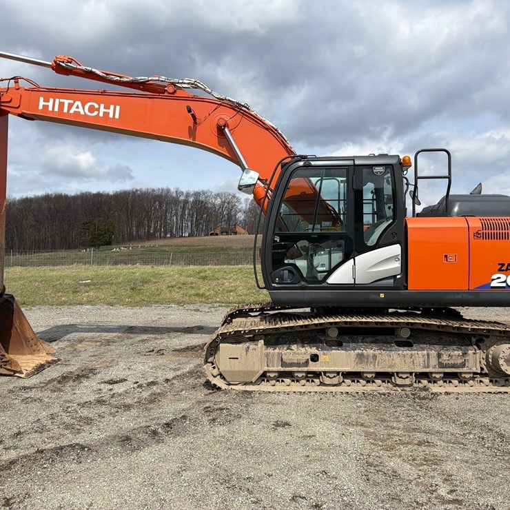 2020 HITACHI ZX200