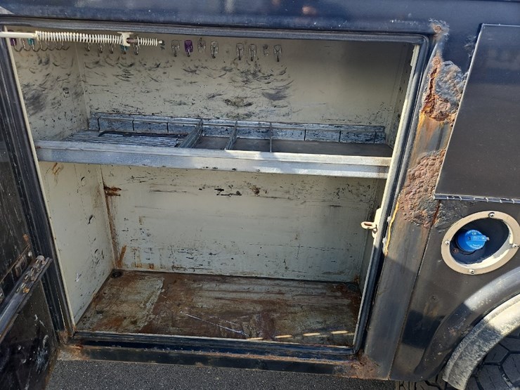 2013-ford-f350-xlt-image-14