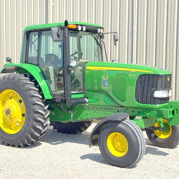 2004 JOHN DEERE 7320