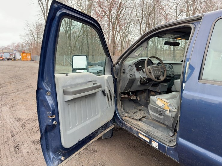 2012-ford-f450-xl-image-22