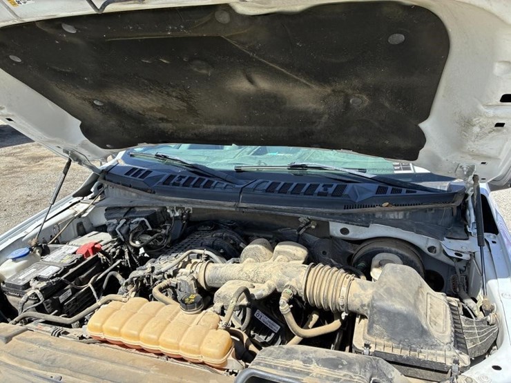 2018-ford-f150-xl-image-6