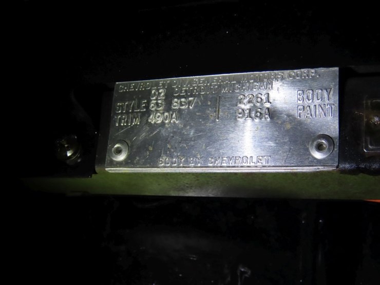 1963-chevrolet-corvette-stingray-split-window-coupe-image-24