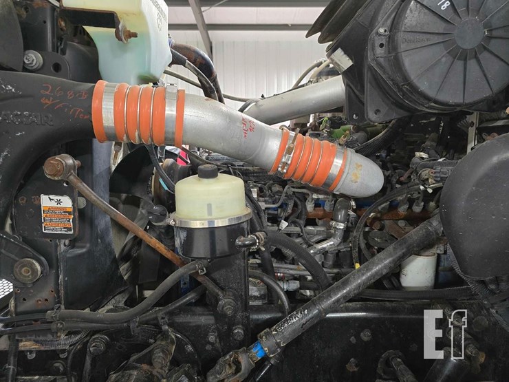 2009-peterbilt-340-image-23