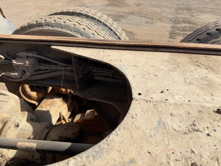 1998-mack-rd690s-image-25