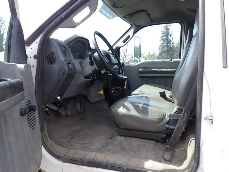 2015-ford-f750-image-23