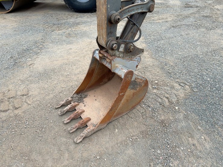 2014-volvo-ecr58d-image-9