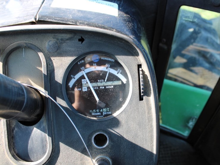 john-deere-8440-image-29