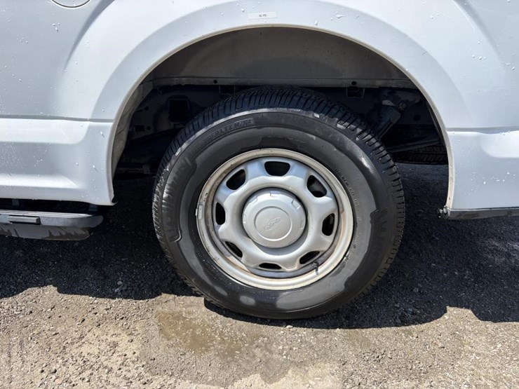 2016-ford-f150-image-5