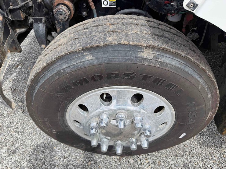 2019-peterbilt-337-image-33