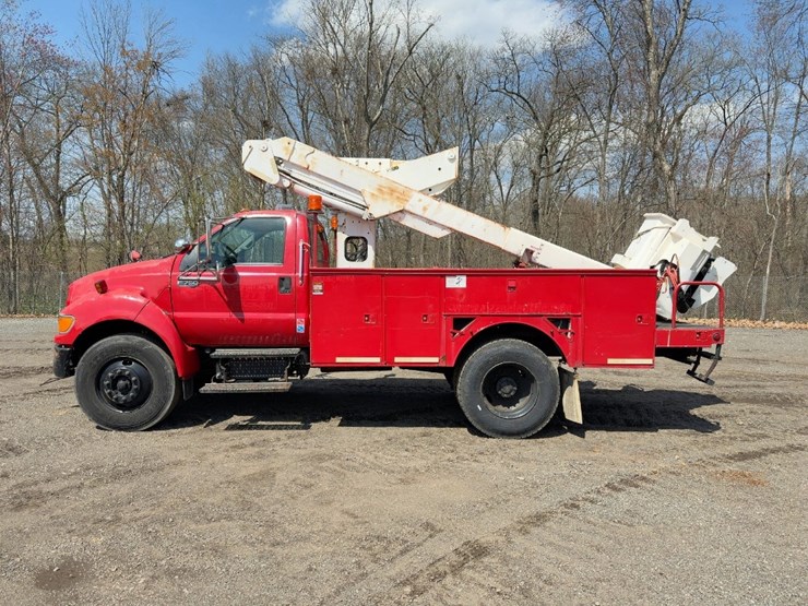 2007-ford-f750-xl-image-2