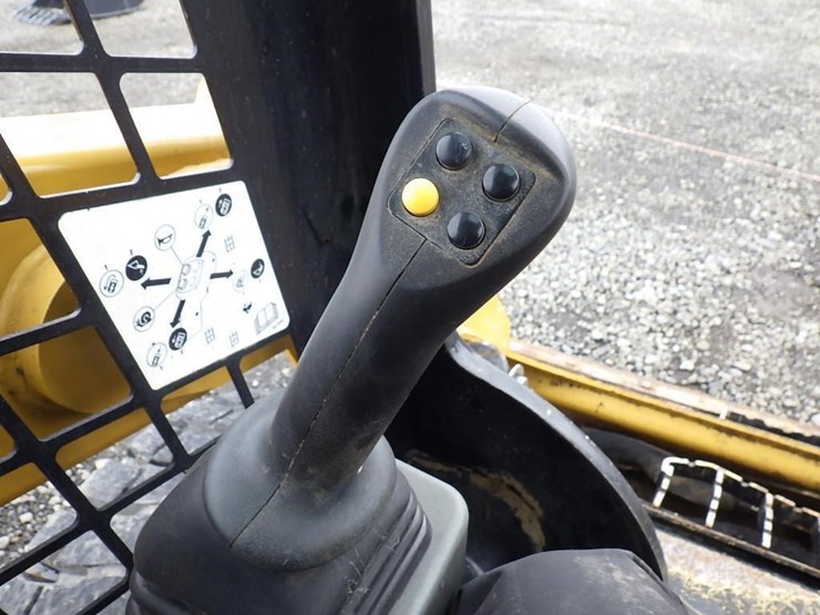 2020-caterpillar-226d3-image-29