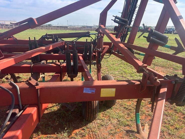 case-ih-5700-image-2