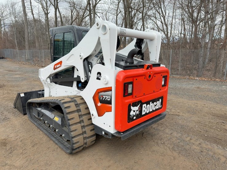2024-bobcat-t770-image-3