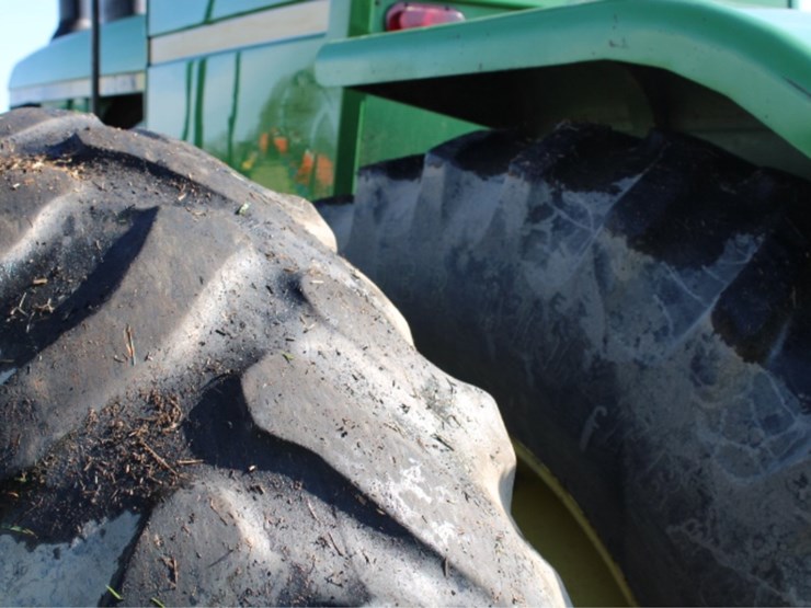 john-deere-8440-image-11