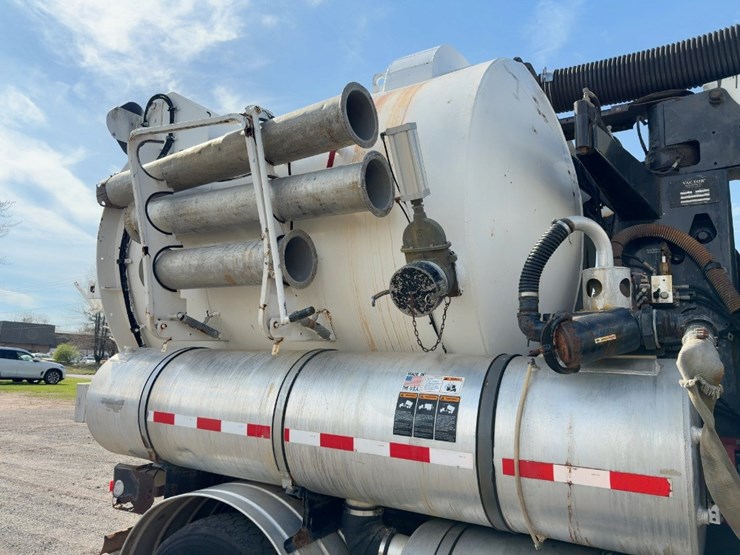 2006-international-7400-image-18