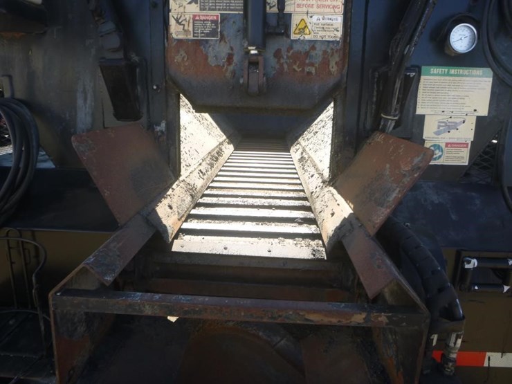 2013-ford-f650-image-8