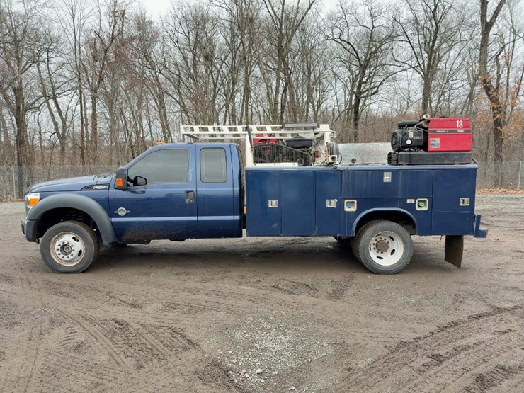 2012-ford-f550-xl-image-2