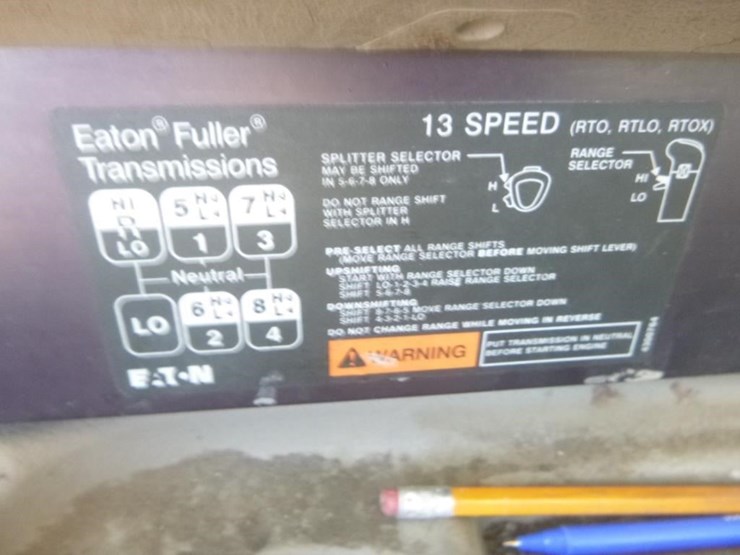 2008-international-paystar-5500i-t/a-roll-off-truc-image-12