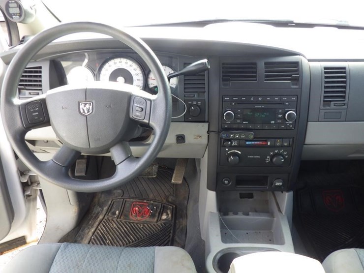 2008-dodge-durango-image-9