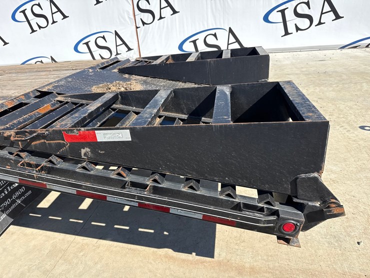 2018-massey-ferguson-8-image-15