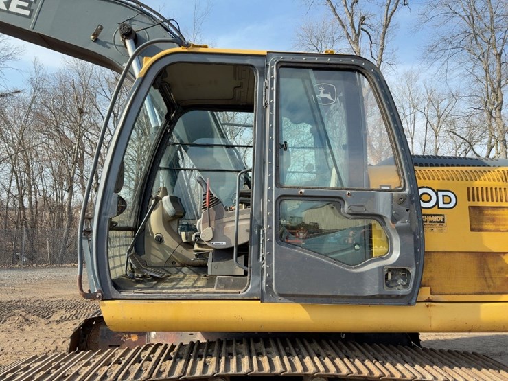 2008-deere-160d-lc-image-33