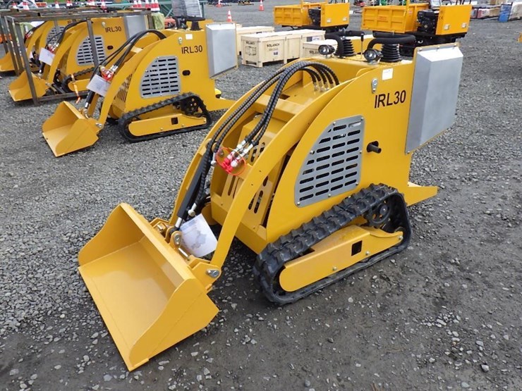 2026-ir-l30-skid-steer-tracked-loader-image-1