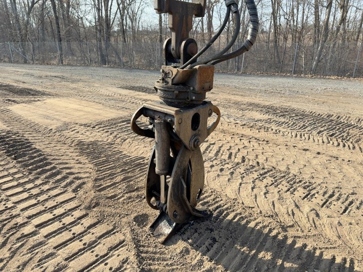 2008-deere-160d-lc-image-12