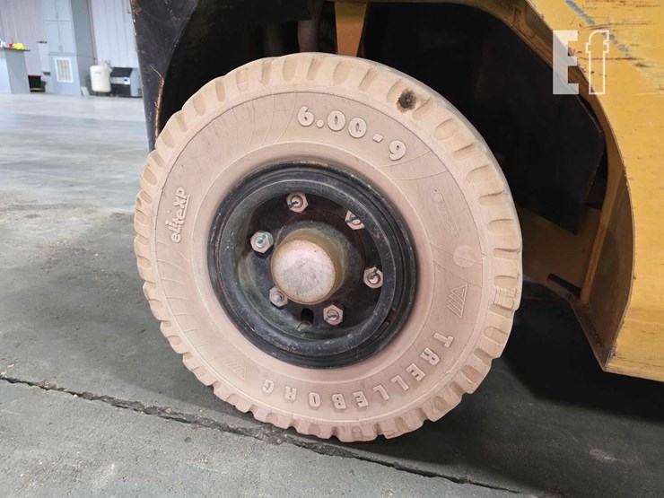 2019-caterpillar-gp25n-image-26