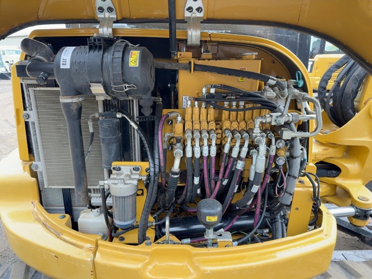 2017-caterpillar-305e2-cr-image-26
