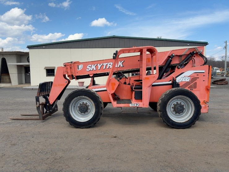 2015-sky-trak-6042-image-2