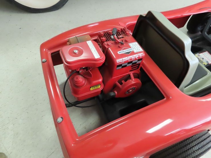 central-iowa-chevrolet-dealers-edition-pace-car-motorized-corvette-image-6