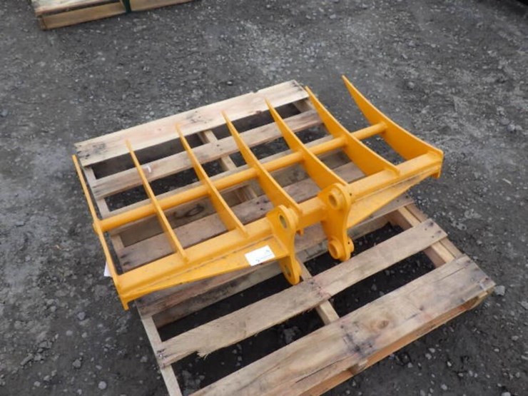 caterpillar-303-image-2