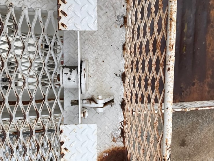 2010-massey-ferguson-8-image-60